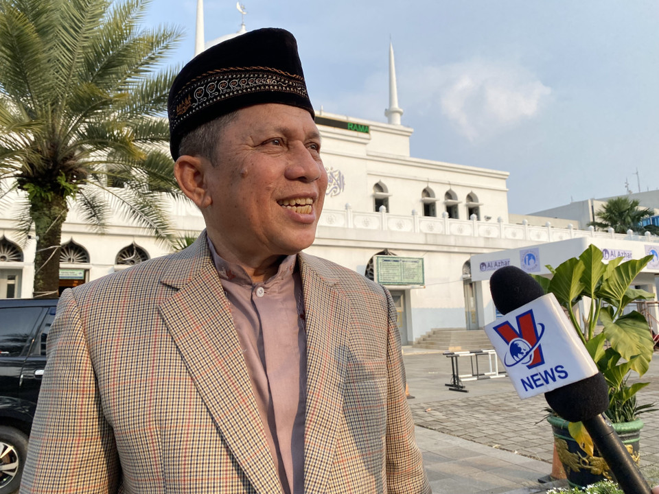 Ông Risdin Zein, quản lý thánh đường Hồi giáo Agung Al-Azhar ở phía Nam thủ đô Jakarta, cho biết mục đích của việc nhịn chay trong suốt tháng Ramadan là để các tín đồ tự kiểm soát bản thân khỏi các ham muốn tầm thường, làm điều tốt ở bất cứ đâu và bất kỳ lúc nào, cả đối với người trong đạo và ngoại đạo, đồng thời rèn luyện sức khỏe cả về thể chất lẫn tinh thần. (Ảnh: Hữu Chiến/TTXVN)