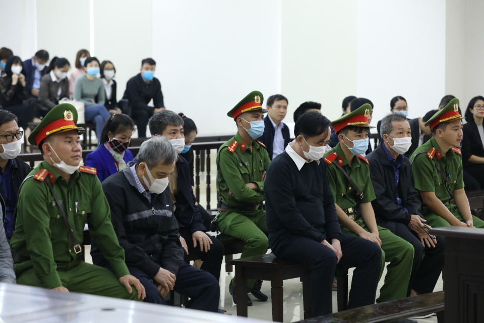 Các bị cáo tại phiên tòa. (Ảnh: Văn Điệp/TTXVN)