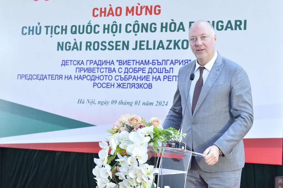 Chủ tịch Quốc hội Bulgaria Rossen Jeliazkov phát biểu tại Trường Mầm Non Việt-Bun. (Ảnh: Minh Đức/TTXVN)