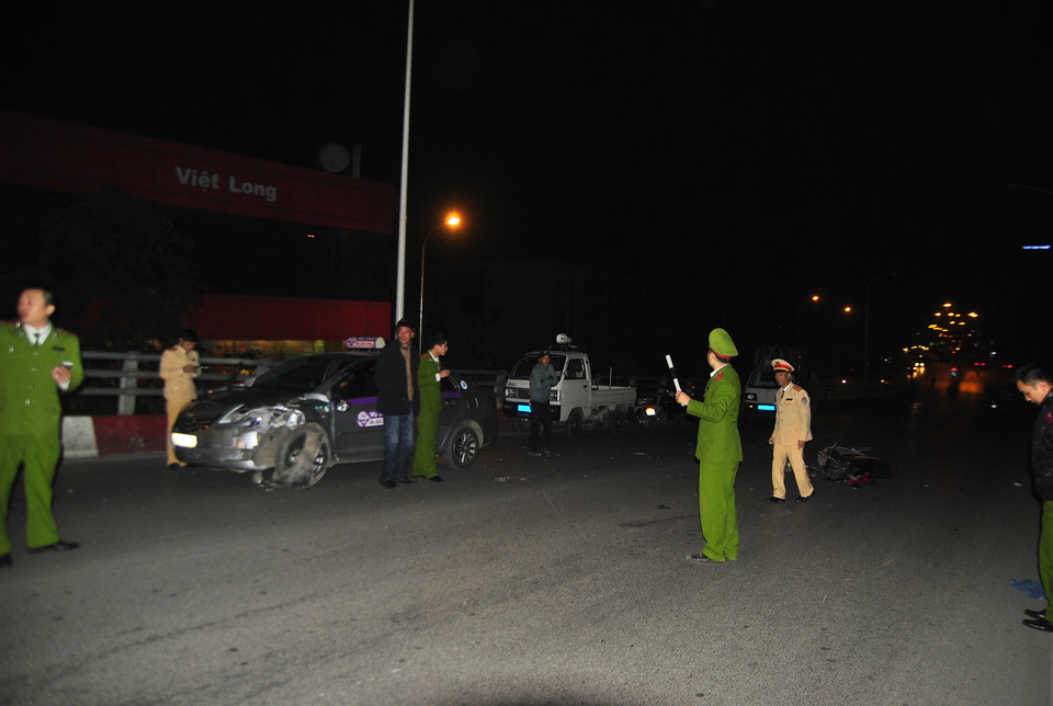 Cảnh sát đã có mặt tại hiện trường để giải quyết vụ việc (Ảnh: Võ Phương/Vietnam+)