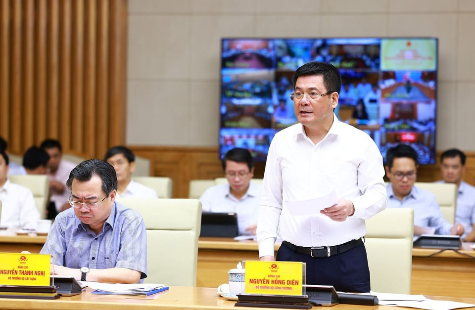 Bộ trưởng Bộ Công Thương Nguyễn Hồng Diên phát biểu. (Ảnh: Dương Giang/TTXVN)