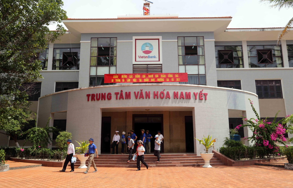 Nhà văn hóa trên đảo Nam Yết. (Ảnh: Trần Việt/TTXVN)