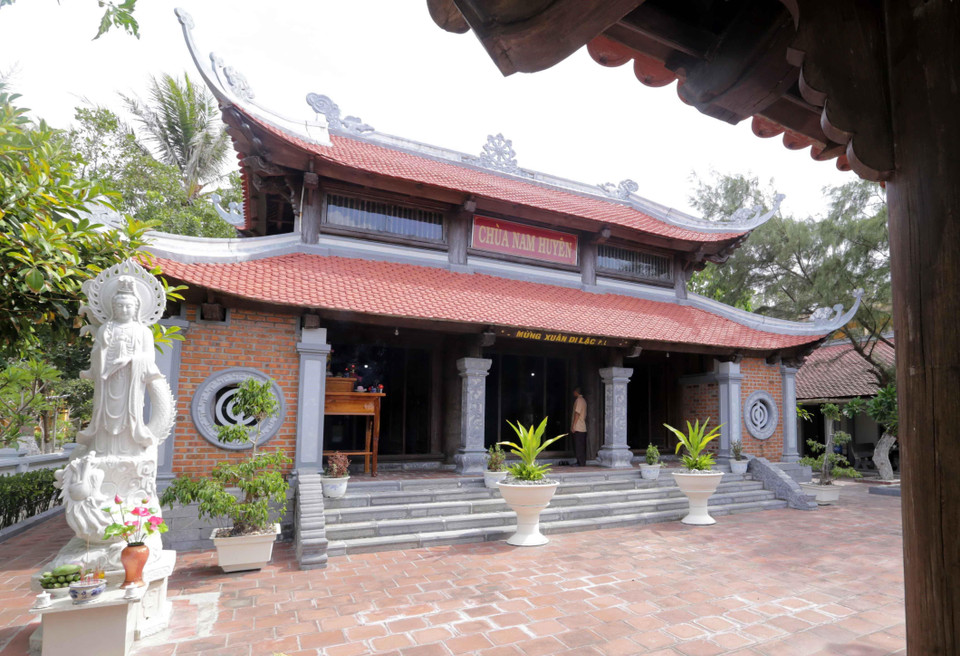 Chùa Nam Huyên trên đảo Nam Yết. (Ảnh: Trần Việt/TTXVN)