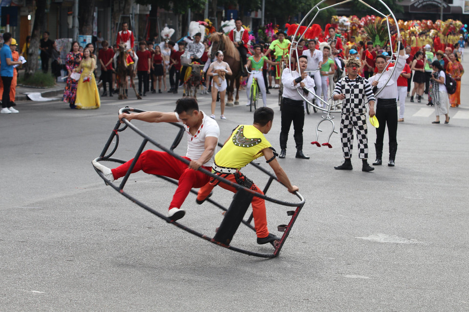 Các hoạt động biểu diễn hết sức sôi động. (Ảnh: PV/Vietnam+)
