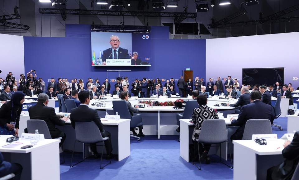 Phiên họp toàn thể Hội nghị Cấp cao Đặc biệt kỷ niệm 50 năm quan hệ ASEAN–Australia. (Ảnh: Dương Giang/TTXVN)