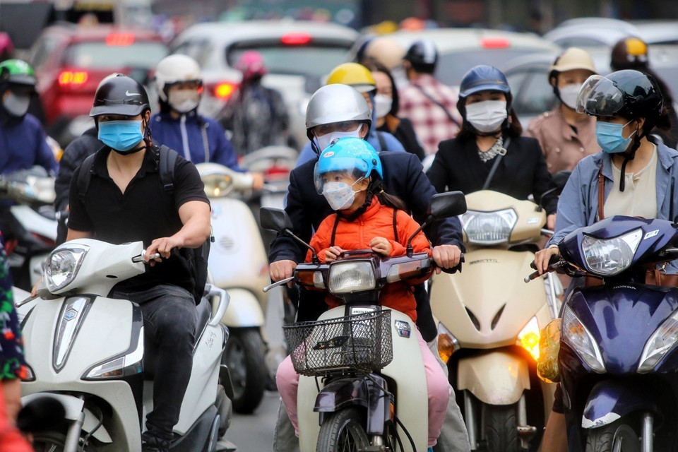 Sáng 6/4, toàn bộ học sinh từ khối 1 đến khối 6 trên địa bàn Thủ đô đi học trực tiếp tại trường. (Ảnh: Tuấn Đức/TTXVN)