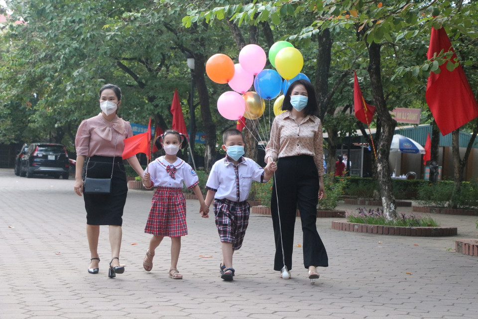 Học sinh ở Nghệ An háo hức trong ngày tựu trường. (Ảnh: Bích Huệ/TTXVN)