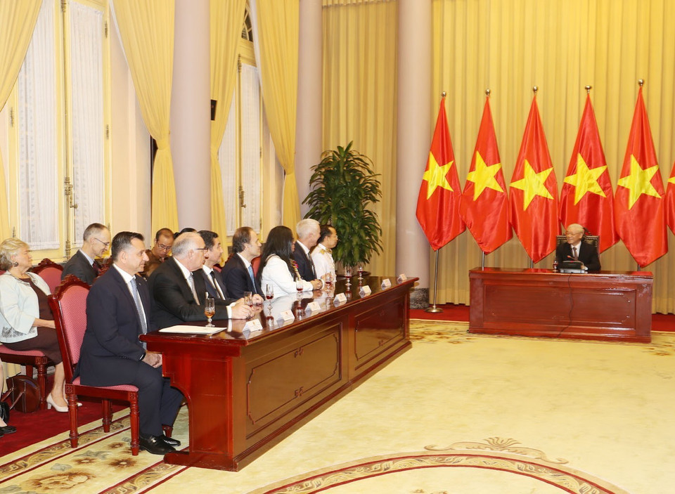 Tổng Bí thư, Chủ tịch nước Nguyễn Phú Trọng phát biểu chúc mừng các Đại sứ nhân dịp nhận nhiệm kỳ công tác tại Việt Nam. (Ảnh: Trí Dũng/TTXVN)