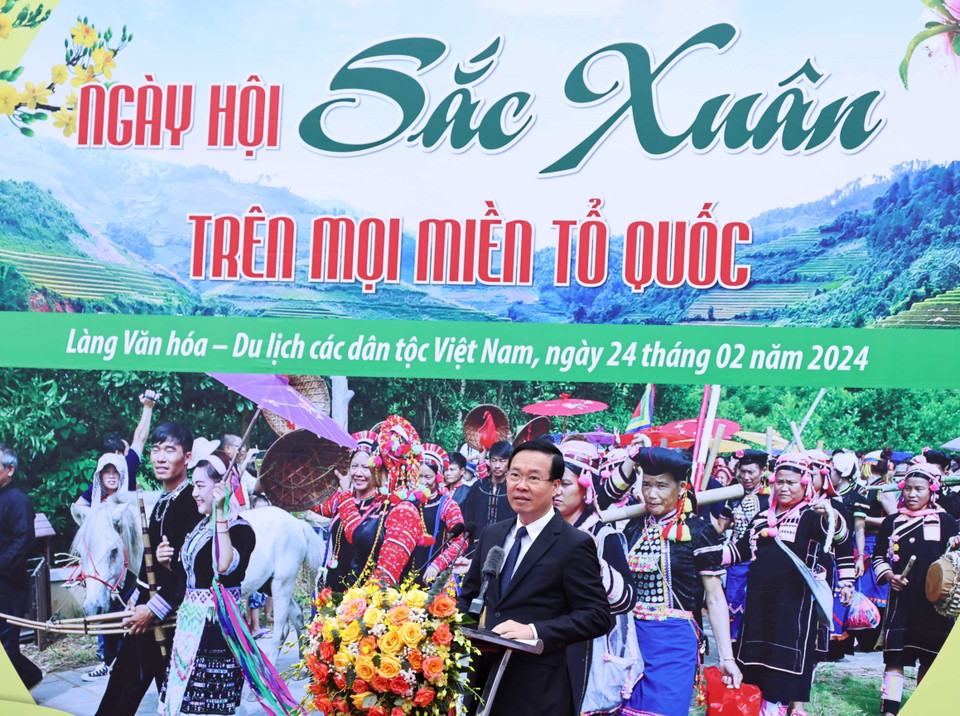 Chủ tịch nước Võ Văn Thưởng phát biểu và chúc tết đồng bào các dân tộc. (Ảnh: Thống Nhất/TTXVN)