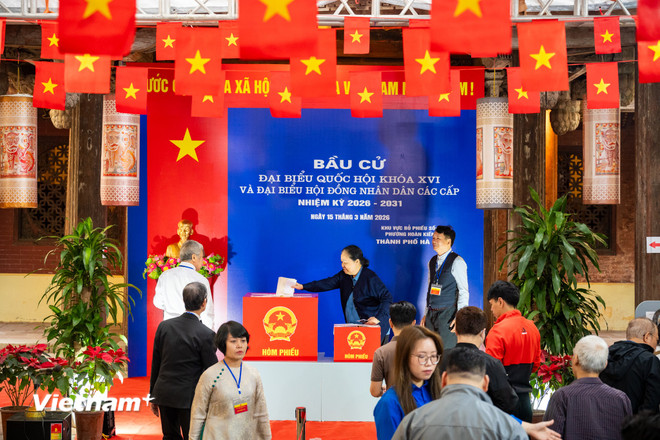 Truyền thông quốc tế đưa tin đậm nét về “Ngày hội non sông” của Việt Nam vnp-di-tich-hoan-kiem-ngay-bau-cu-18.jpg