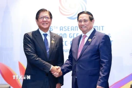 Thủ tướng Phạm Minh Chính gặp Tổng thống Philippines Ferdinand Marcos Jr.. (Ảnh: Dương Giang/TTXVN)