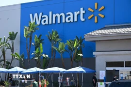 Một cửa hàng Walmart tại Burbank, California (Mỹ). (Ảnh: AFP/TTXVN)