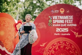 Chủ tịch Hội Phụ nữ Tây Australia Hồng Jackson là một trong những kiều bào tích cực tham gia hưởng ứng các hoạt động hướng về đất nước, quê hương. (Ảnh: TTXVN phát)