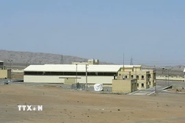 Quang cảnh bên ngoài cơ sở hạt nhân Natanz, phía Nam Thủ đô Tehran của Iran. (Ảnh: Reuters/TTXVN)