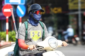 Ngày 2/6, nhiều khu vực ở Bắc Bộ và Trung Bộ có nắng nóng gay gắt. (Ảnh: TTXVN phát)