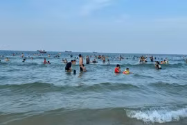 Bãi tắm Cửa Việt ở Quảng Trị. (Ảnh minh họa: Báo Quảng Trị)