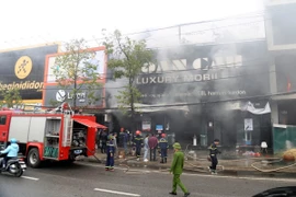 Hiện trường vụ cháy. (Ảnh: Tá Chuyên/TTXVN)