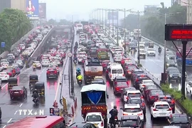 Giao thông trên đường phố Mumbai (Ấn Độ). (Ảnh : ANI/TTXVN)
