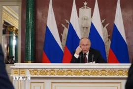 Tổng thống Nga Vladimir Putin trong cuộc họp báo tại Moskva, ngày 11/5/2025. (Ảnh: THX/TTXVN)