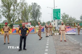 Lực lượng an ninh Ấn Độ được triển khai tại khu vực Amritsar, bang Punjab (Ấn Độ), ngày 7/5/2025. (Ảnh: ANI/TTXVN)