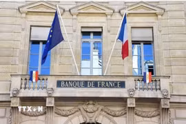 Quang cảnh bên ngoài trụ sở Ngân hàng Trung ương Pháp ở Paris. (Ảnh: SIPA/TTXVN)