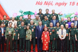 Tổng Bí thư gặp mặt cán bộ lão thành cách mạng, gia đình chính sách tiêu biểu