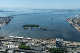 Quang cảnh cảng hàng hóa ở Rio de Janeiro (Brazil). (Ảnh: THX/TTXVN)
