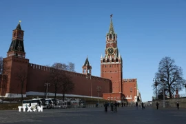 Quang cảnh bên ngoài Điện Kremlin ở Thủ đô Moskva, Nga. (Ảnh: THX/TTXVN)
