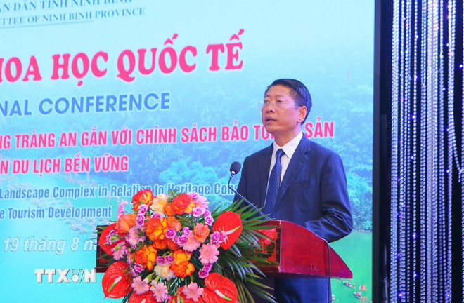 ニンビン省人民委員会常任副委員長がワークショップで講演する。(写真:コン・ルアット/VNA) ttxvn-1908-ninh-binh-2.jpg