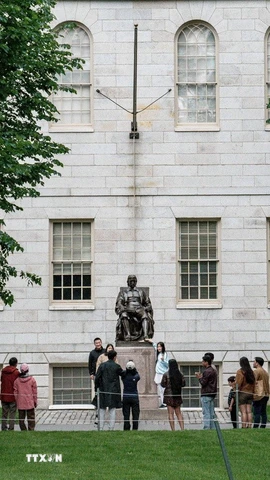 Khuôn viên Đại học Harvard ở Cambridge, bang Massachusetts, Mỹ. (Ảnh: THX/TTXVN)