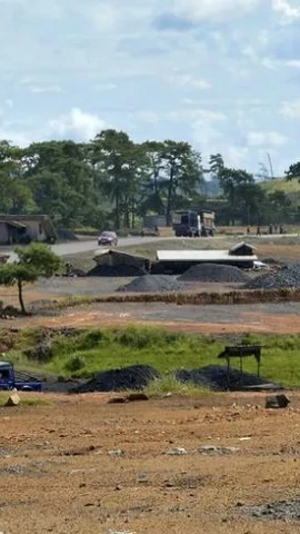 Tai nạn tại các mỏ than trái phép xảy ra khá thường xuyên ở khu vực Đông Bắc Ấn Độ. (Nguồn: AP)