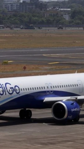 Máy bay của hãng hàng không IndiGo. (Nguồn: Reuters)
