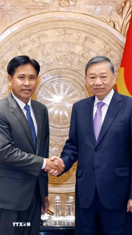 Tổng Bí thư, Chủ tịch nước Tô Lâm tiếp Chánh án Tòa án Nhân dân tối cao Lào Phayvy Syboualypha. (Ảnh: Thống Nhất/TTXVN)