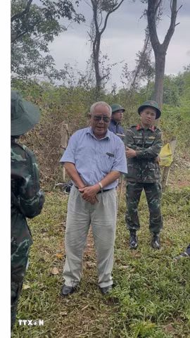 Ủy ban Nhân dân xã Cồn Tiên hiện đang tìm kiếm những người từng trực tiếp chứng kiến, tham gia chiến đấu hoặc biết thông tin liên quan đến việc chôn cất các liệt sỹ sau trận đánh ngày 8/5/1967. (Ảnh: TTXVN phát)