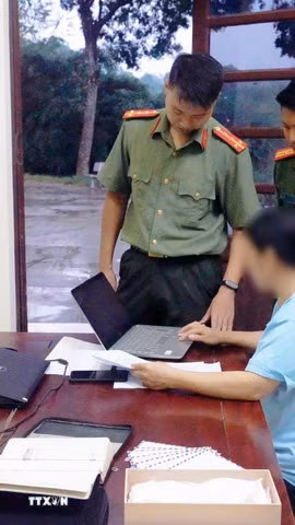 Ngày 06/10/2025, Công an tỉnh Phú Thọ đã kịp thời phát hiện và xử lý một nhóm người tổ chức sinh hoạt tôn giáo trái phép liên quan đến “Hội thánh Đức Chúa Trời Mẹ” tại khu Tân Lập, xã Phú Khê, tỉnh Phú Thọ. (Ảnh minh họa: TTXVN phát)