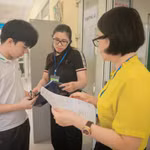 Thí sinh Hà Nội dự thi vào lớp 10. (Ảnh: Hoài Nam/Vietnam+)