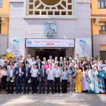 Trường Đại học Quản trị và Kinh doanh Hà Nội (Đại học Quốc gia Hà Nội) trở thành trường đại học công lập đầu tiên đạt chuẩn QS 5 sao. (Ảnh: Vietnam+)