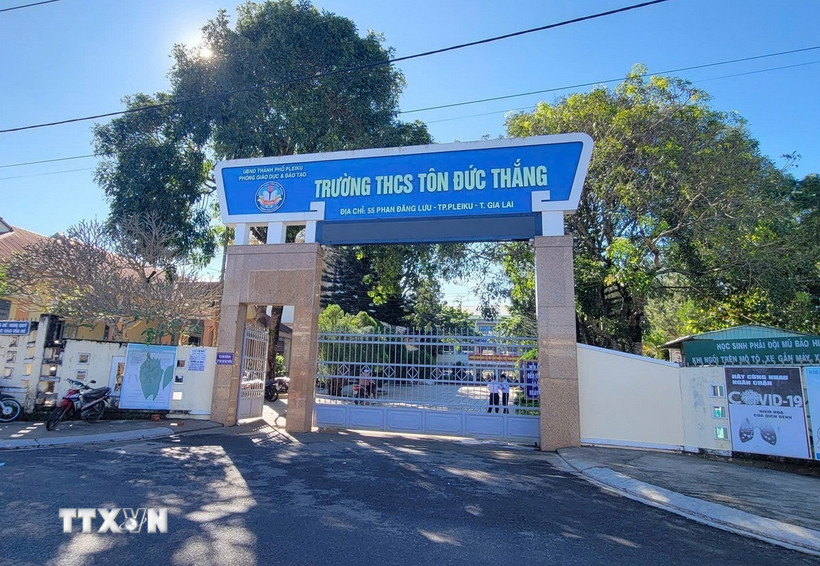 Trường Trung học cơ sở Tôn Đức Thắng, phường Thống Nhất, tỉnh Gia Lai, nơi xảy ra vụ việc. (Ảnh: Hoài Nam/TTXVN)