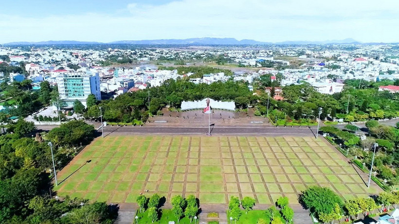 Quảng trường Đại đoàn kết ở Gia Lai. (Ảnh: Hoài Nam/TTXVN)