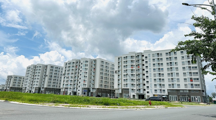 Hiện nay thành phố còn dư 500 căn nhà ở xã hội có thể xét bán cho cán bộ ở Hậu Giang, Sóc Trăng nộp hồ sơ đủ điều kiện. (Ảnh: Thanh Liêm/TTXVN)