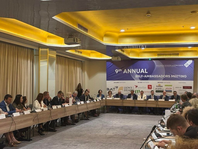 Quang cảnh cuộc gặp thường niên giữa lãnh đạo doanh nghiệp Bulgaria với Đại sứ các nước, trưởng cơ quan đại diện các tổ chức quốc tế tại Bulgaria ngày 26/6. (Ảnh Việt Thắng/TTXVN)