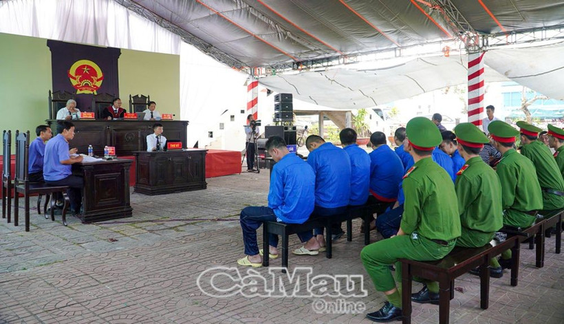 Quang cảnh phiên tòa. (Nguồn: Cà Mau Online)