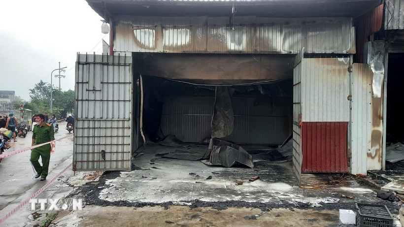 Hiện trường vụ cháy. (Ảnh: Đỗ Huyền/TTXVN)