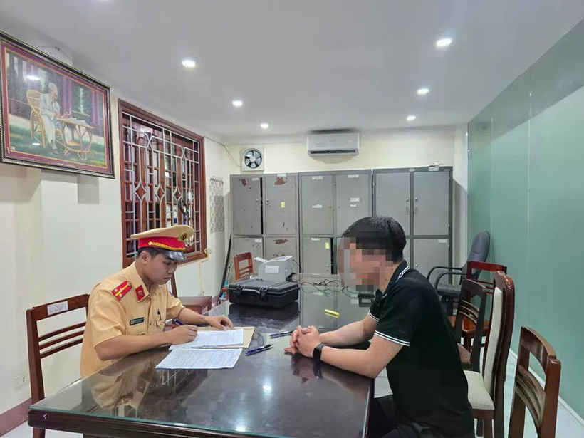 Tài xế Y tại cơ quan công an.