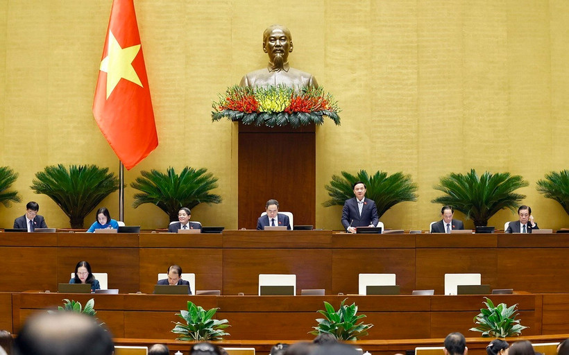 Phó Chủ tịch Quốc hội Nguyễn Khắc Định phát biểu. (Ảnh: Doãn Tấn/TTXVN)