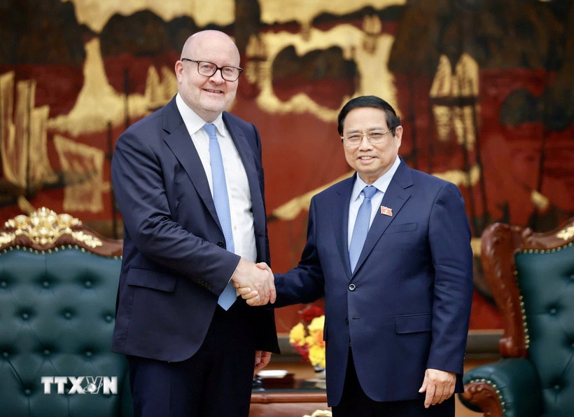 Thủ tướng Phạm Minh Chính tiếp ông Tomas Heidar, Chánh án Tòa án quốc tế về Luật biển (ITLOS). (Ảnh: Dương Giang/TTXVN)