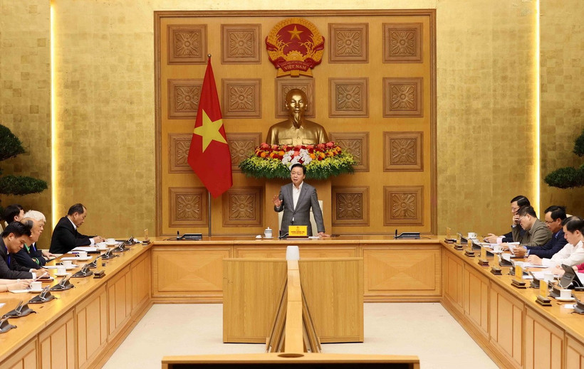 Phó Thủ tướng Trần Hồng Hà phát biểu tại buổi làm việc. (Ảnh: An Đăng/TTXVN)