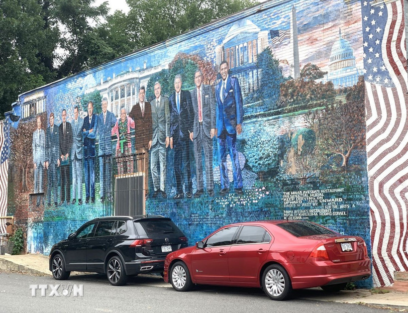 Một bức tranh tường khắc họa các cựu tổng thống Mỹ tại trung tâm thủ đô Washington D.C. (Ảnh: Ngọc Quang/TTXVN)