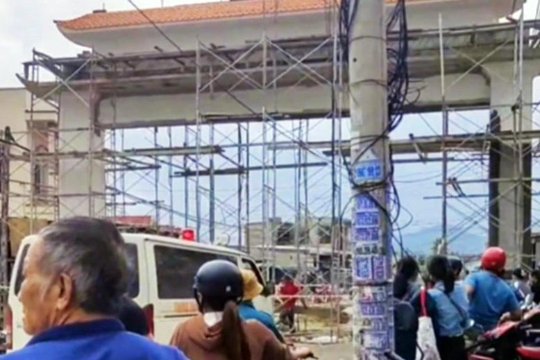 Nơi xảy ra vụ sập giàn giáo. (Ảnh: TTXVN phát)