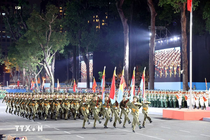 Lực lượng 5 cánh quân tham gia Tổng hợp luyện diễu binh, diễu hành. (Ảnh: Anh Tuấn/TTXVN)